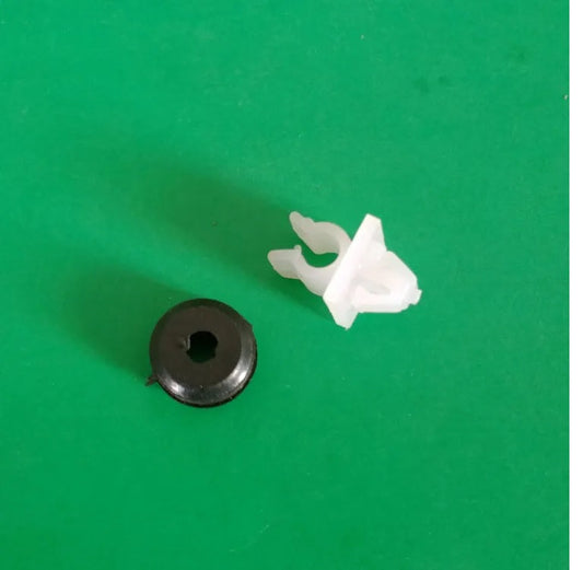 Bonnet Rod / Hood Rod stopper Clip set for Suzuki Mehran / FX 2 Pcs